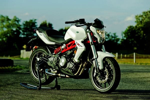 Benelli 300 Bike Image