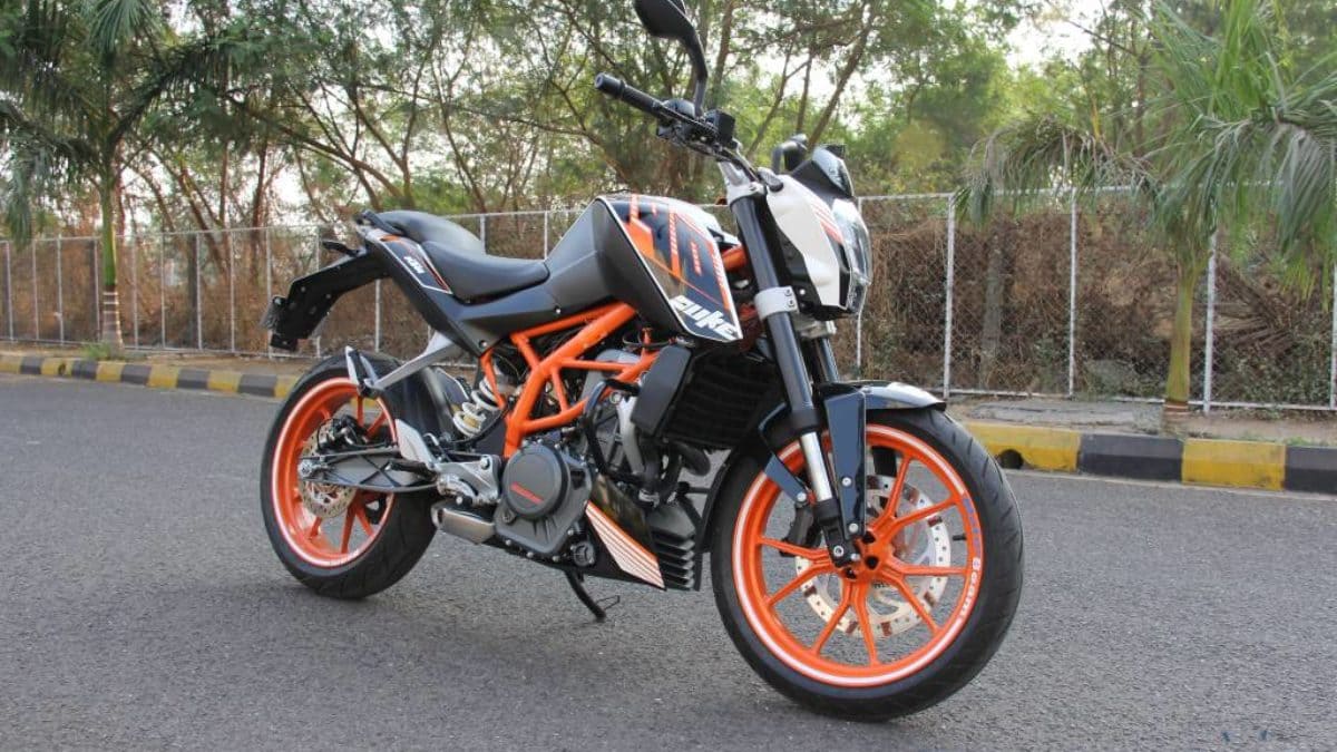 KTM Duke 390 Old Bike Image